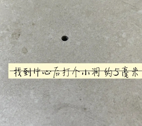 九寨沟瓷砖空鼓维修公司专业解答在瓷砖铺贴过程中，如果砂料搅拌不均匀，将会带来以下问题